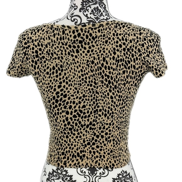 John Galt 100% Cotton Y2K Inspired It-Girl Leopard Print Button-Up Crop Top - Picture 7 of 10